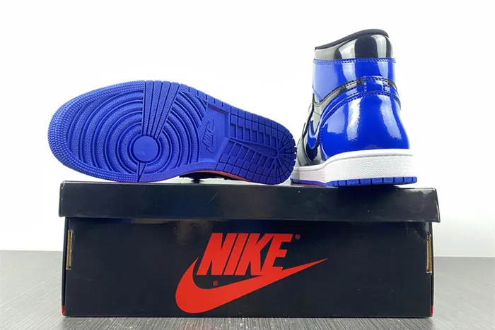 Air Jordan 1 Retro High OG Dark Marina Blue/Black-White 555088-404
