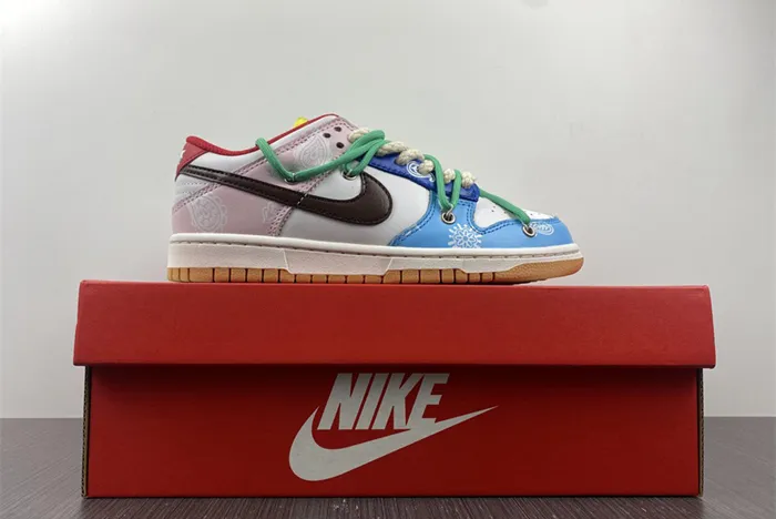 Nike Dunk Low SE FREE.99 CT2496-100