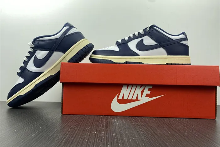 WMNS DUNK LOW VINTAGE NAVY DD1503-115