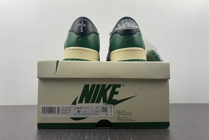 ravis Scott x Air Jordan 1 Retro Low Green Black White DM7866-128