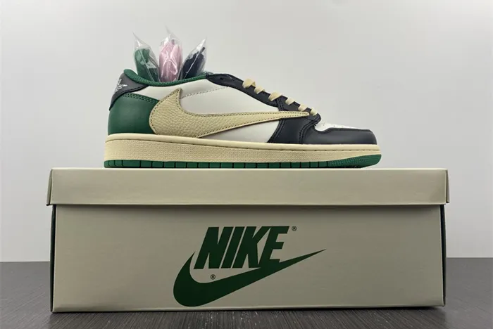 ravis Scott x Air Jordan 1 Retro Low Green Black White DM7866-128