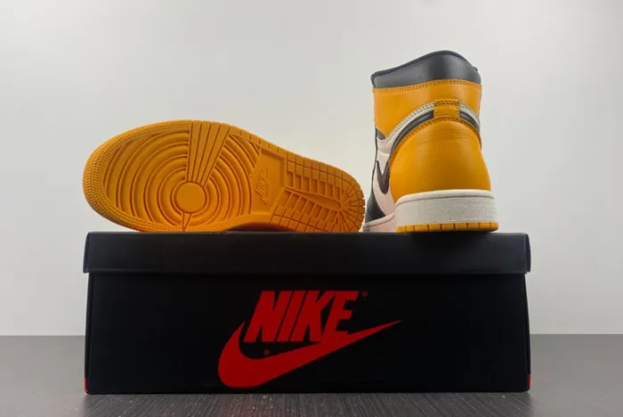 Air Jordan 1 High OG Yellow Toe 555088-711