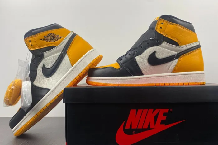 Air Jordan 1 High OG Yellow Toe 555088-711