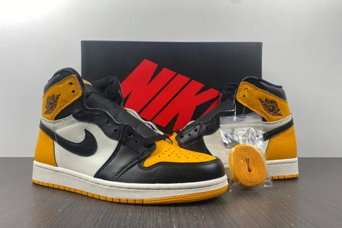 Air Jordan 1 High OG Yellow Toe 555088-711