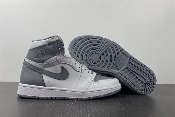 Air Jordan 1 High OG Stealth White 555088 037