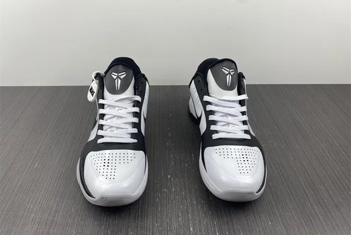 Zoom Kobe 5 Black White 407710-100