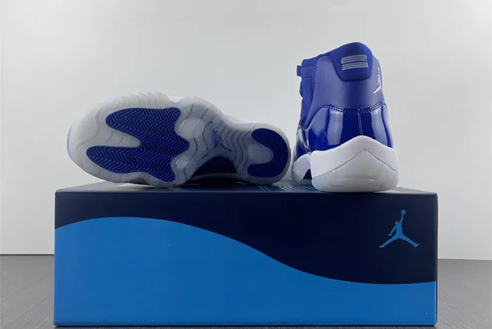 Air Jordan 11 retro high Midnight NAVY white AT7802-115