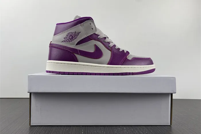Air Jordan 1 Mid Magenta Light Grey White BQ6472 501