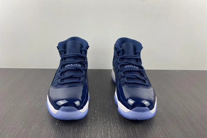 Air Jordan 11 378037-441