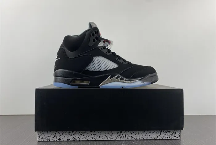 Air Jordan 5 Metallic Black 845035-003