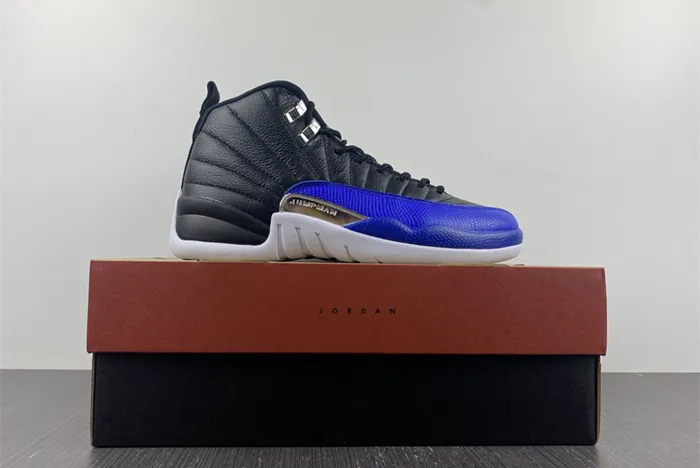 Air Jordan 12 HyperRoyal Sneaker CT8013-041