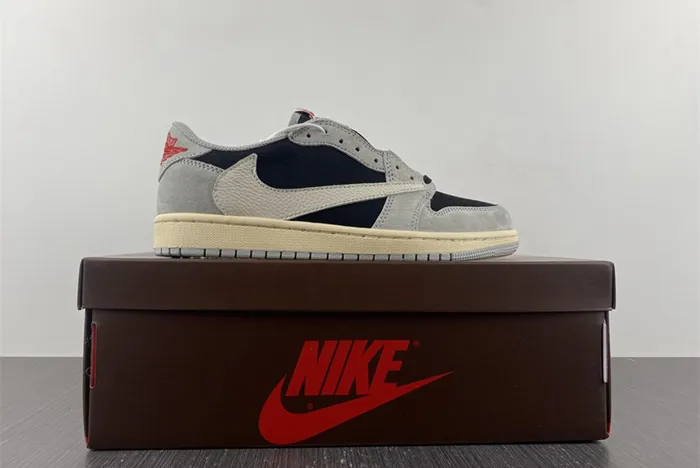 Travis Scott x Air Jordan 1 Low AJ1 DM7866-010