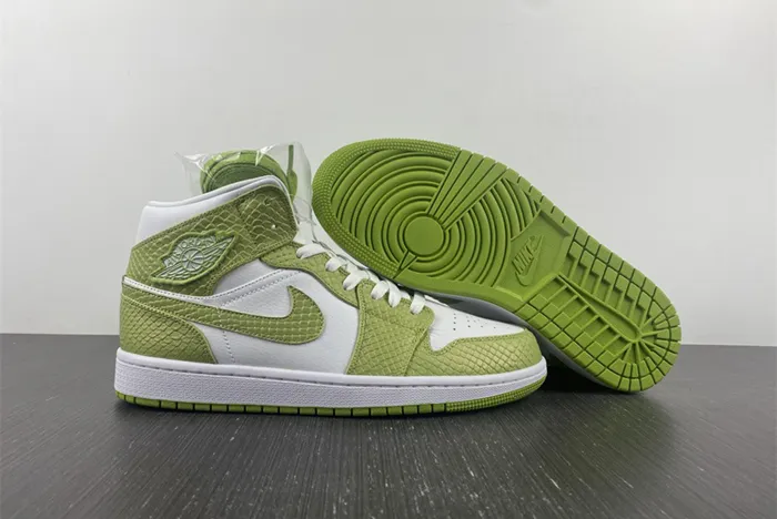 Air Jordan 1 Mid Green Python White Vivid Green DV2959 113