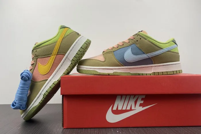 Nike Dunk Low Sun Club - Arctic Orange DM0583-800