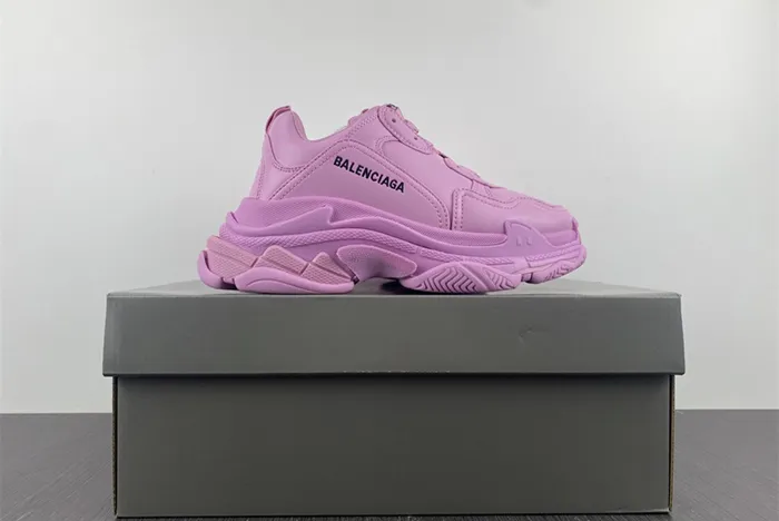 Ba*len*cia*ga triples 524039 w1fc3 9023