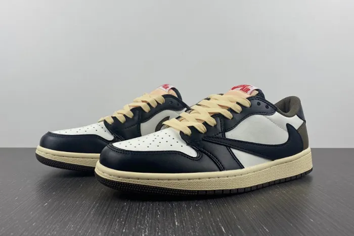 Travis Scott x Air Jordan 1 Low 
