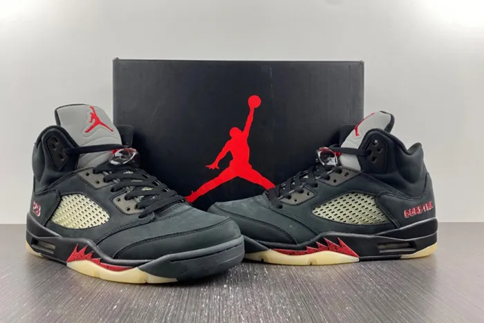Air Jordan 5 Gore Tex Off Noir DR0092 001