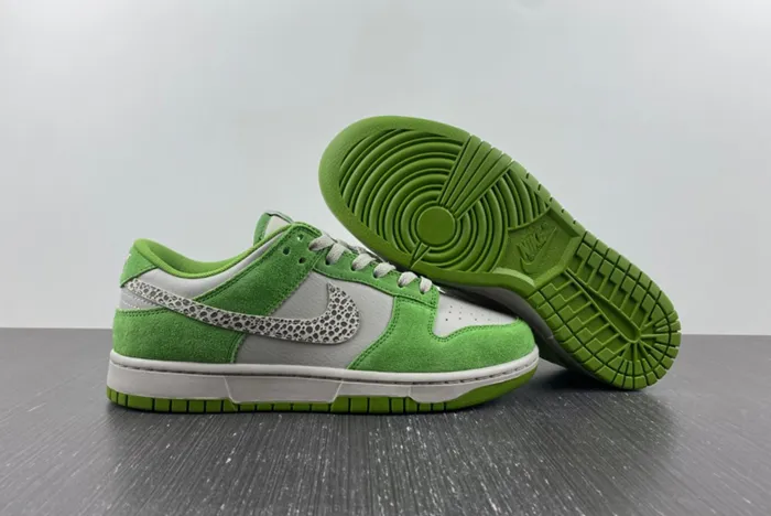 Nike Dunk Low “Safari Swoosh” DR0156-300