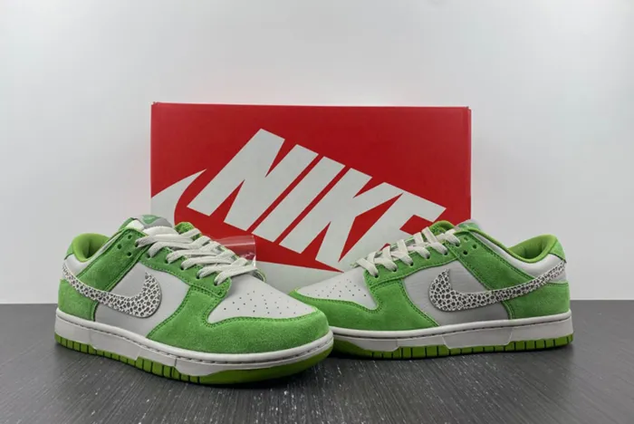 Nike Dunk Low “Safari Swoosh” DR0156-300