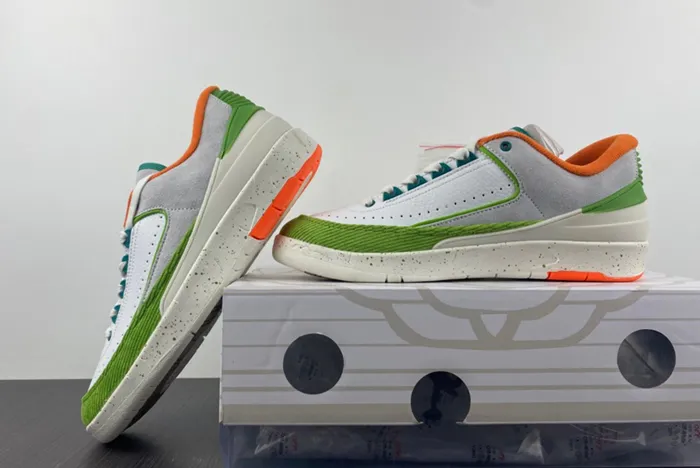 Jordan 2 Retro Low TITAN DV6206-183