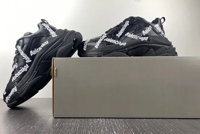 Ba*len*cia*ga triple s black and white 536737 w2fab1090