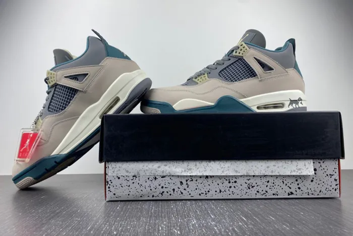 Air Jordan 4 SECRAFT