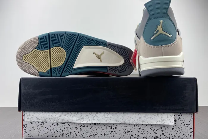 Air Jordan 4 SECRAFT