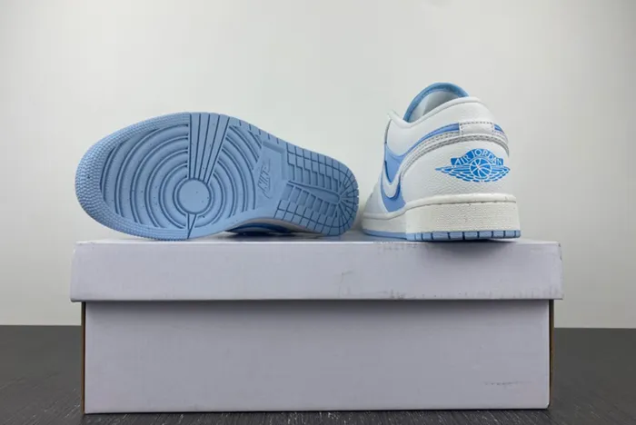 Nike Air Jordan 1 Low AJ1  DV1299-104