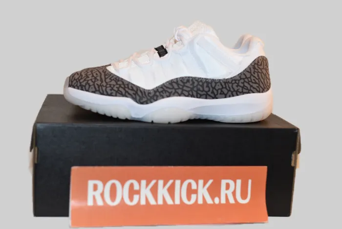 Air Jordan 11 Low WMNS Yellow Snakeskin AV2187-140