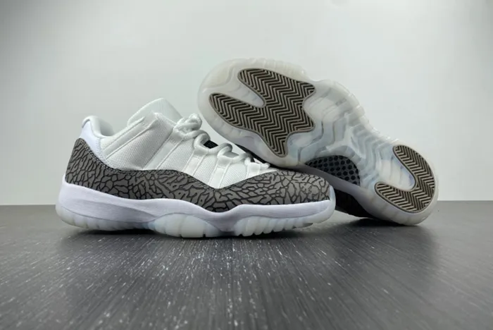 Air Jordan 11 Low WMNS Yellow Snakeskin AV2187-140