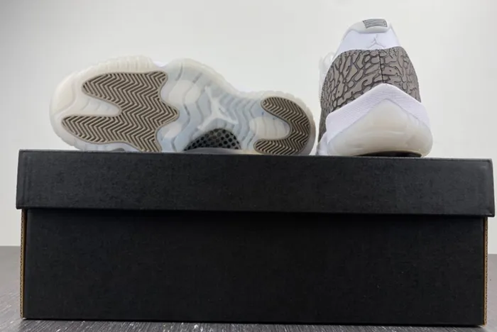 Air Jordan 11 Low WMNS Yellow Snakeskin AV2187-140