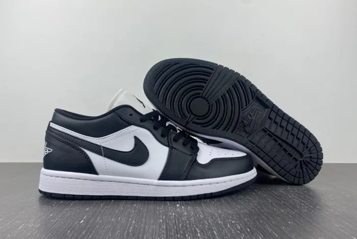 Air Jordan 1 Low Panda DC0774-101