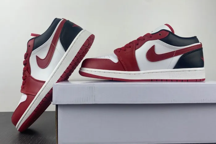 Air Jordan 1 Low Reverse Black Toe DC0774 160