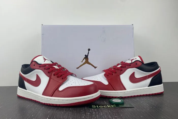 Air Jordan 1 Low Reverse Black Toe DC0774 160
