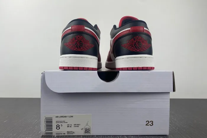 Air Jordan 1 Low Reverse Black Toe DC0774 160