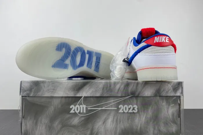 Dunk Low Year of the Rabbit White/Crimson-Varsity Royal FD4203-161