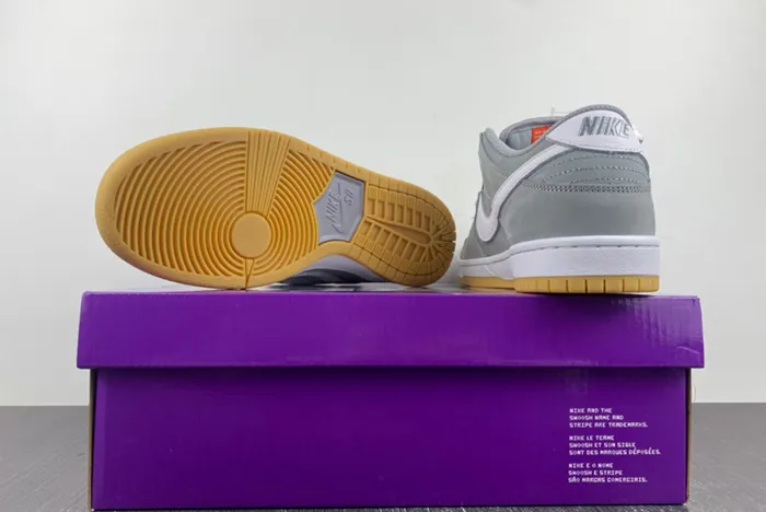 Nike SB Dunk Low Grey Gum DV5464-001