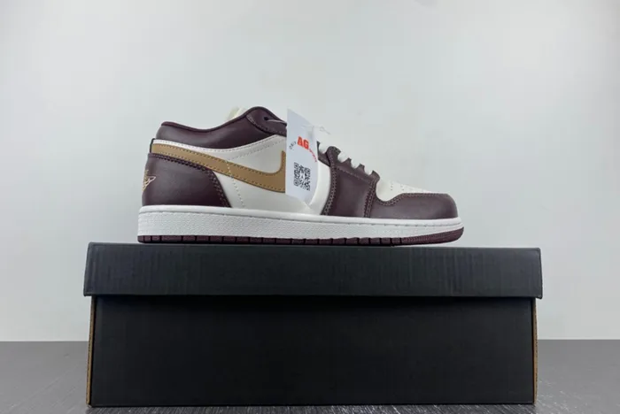 Air Jordan 1 Low DC0774-200