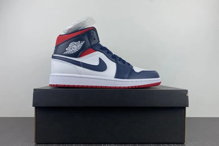 AIR JORDAN 1 MID SE USA 852542-104
