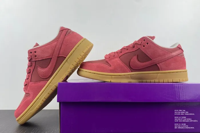 NIKE SB DUNK LOW RED GUM DV5429-600