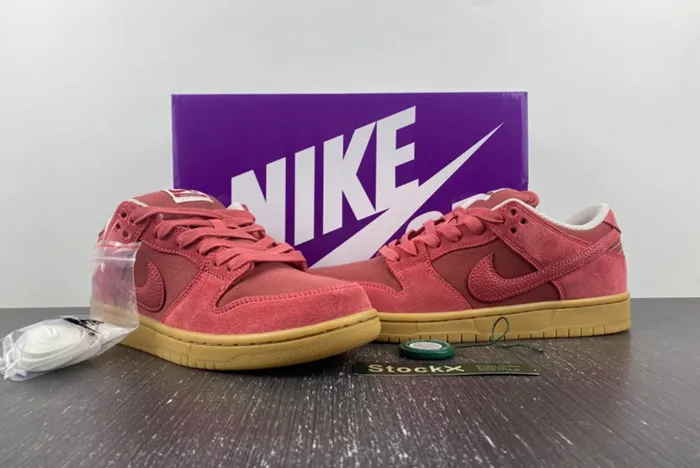 NIKE SB DUNK LOW RED GUM DV5429-600