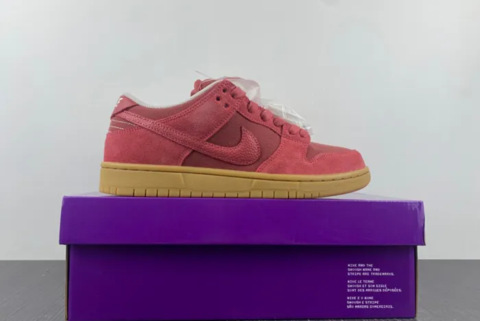 NIKE SB DUNK LOW RED GUM DV5429-600