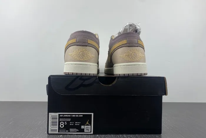Air Jordan 1 Low SE Craft DN1635-200