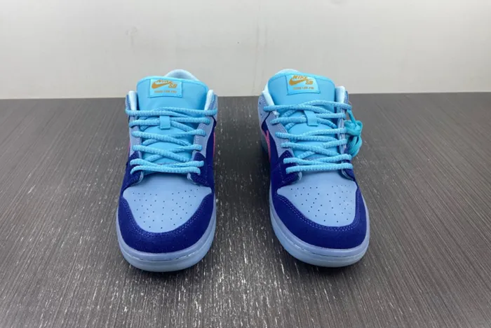 5K1 Run The Jewels x Nike SB Dunk Low DO9404-400