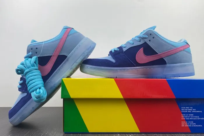 5K1 Run The Jewels x Nike SB Dunk Low DO9404-400