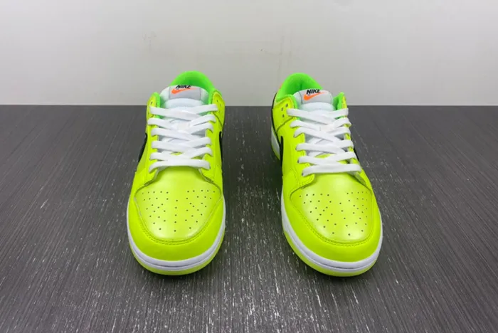 Nike Dunk Low Glow in the Dark FJ4610-702