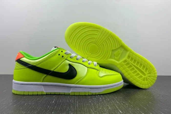 Nike Dunk Low Glow in the Dark FJ4610-702
