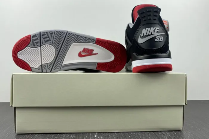 Nike SB x Air Jordan 4  DR5415-060