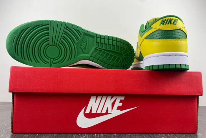 Nike Dunk Low Reverse Brazil DV0833-300