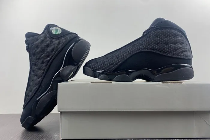 Air Jordan 13 Black Cat 414571-011